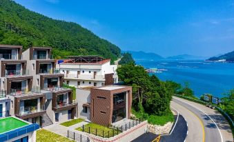 Tongyeong Barabom Pension