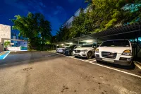 Yongin Soseol Smith Hotel - ที่มีที่จอดรถ
