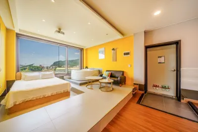 Daebudo Greensia Pension Hotels near Seonjaedo