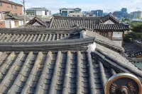 Bukchon Yeonwoo Hanok Stay