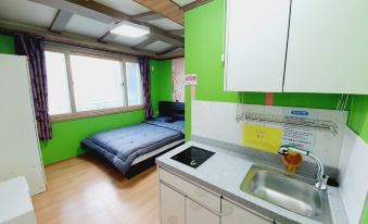 Boryeong Daecheon Beach Pension Big Sky