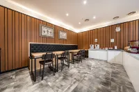 Mari Hotel
