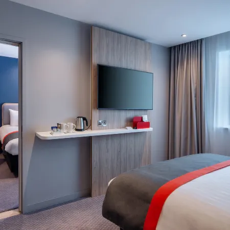 Holiday Inn Express LONDON HEATHROW T4 by IHG