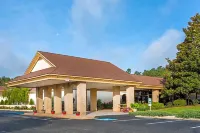 Days Inn & Conf Center by Wyndham Southern Pines Pinehurst