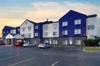 Comfort Inn & Suites - Swimmingpools