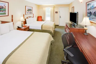 Baymont by Wyndham Ozark Hotels in Ozark