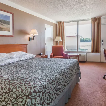 Days Inn by Wyndham Hillsboro TX