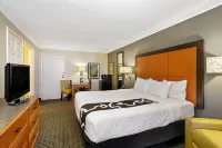La Quinta Inn by Wyndham Denver Golden Hotels in Wheat Ridge