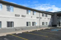 Quality Inn & Suites Salina National Forest Area فنادق في سالينا