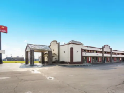 Econo Lodge Hotels in Cloverdale