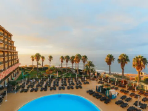 The Views Oasis Hotels in Canico