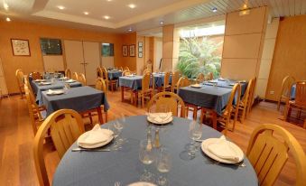 Hotel Restaurant l'Hirondelle - Housity