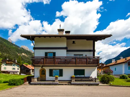 Cincelli - Catinaccio Отели в г. Поцца-ди-Фасса