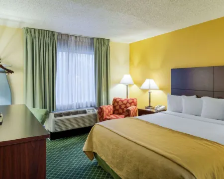 Quality Inn Hotels in Newark