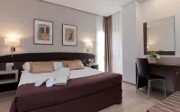 Hotel Villamadrid Hotels near Primark