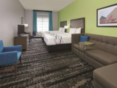 La Quinta Inn & Suites by Wyndham Tyler South Hotels in Tyler