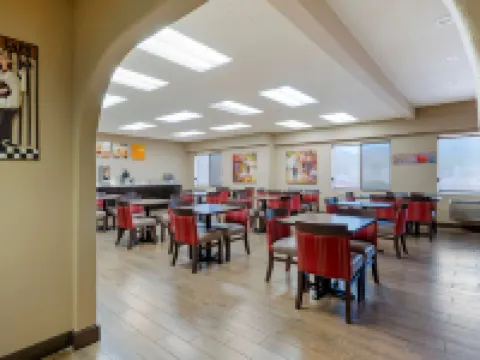 คอมฟอร์ตอินน์ แคมป์เวิร์ด ไอ-17 โรงแรมในYavapai County