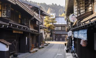 Hotel Wood Takayama