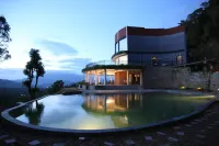 Arangala Forest Lodge - สระว่ายน้ำแบบอินฟินิตี้