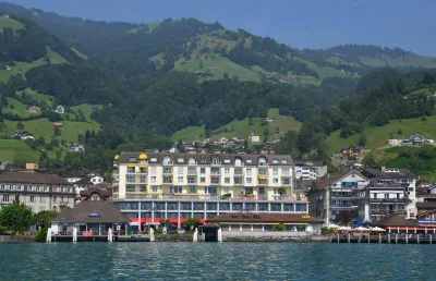 Seehotel Riviera at Lake Lucerne Hotels in Бруннен
