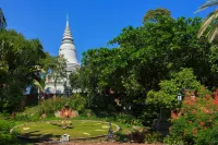 Sarah Guest House Hoteles cerca de ZTO Oudong