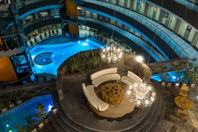 Doğa Thermal Health & Spa Hoteles cerca de Karahayit Aglayan Kaya