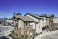Cedar Street Hotel & Suites Hotels in Ponderay