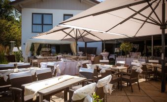 Romantik Hotel Ahrenberg - Housity