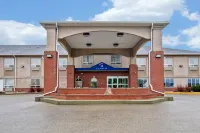 Clarion Pointe Hotels in Ponoka County