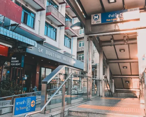 SK Boutique Mahanakhon Hotels in der Nähe von Wat Traimit Tempel
