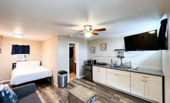 Coastal Cottage - Housity