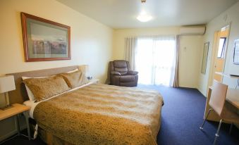 Abbots Hamilton Hotel and Conference Centre