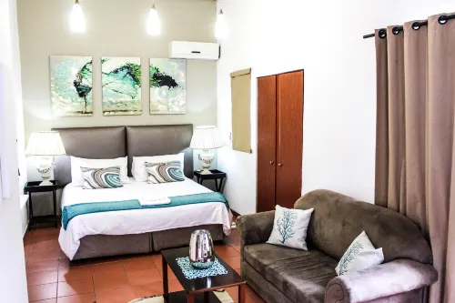 45 Broadway Lodge Hotels in Durban North