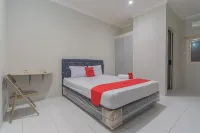 RedDoorz Plus at Bukit Cinta Street Balikpapan Hotels in Balikpapan