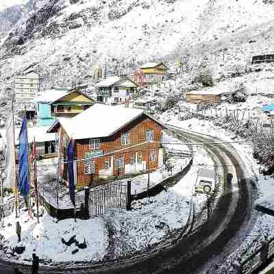 1Step's Pine Forest Resort, Lachung Hotel Exterior