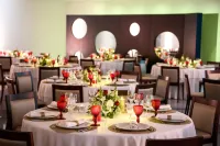 Lux Fatima Park - Hotel, Suites & Residence Hotels in Alvados