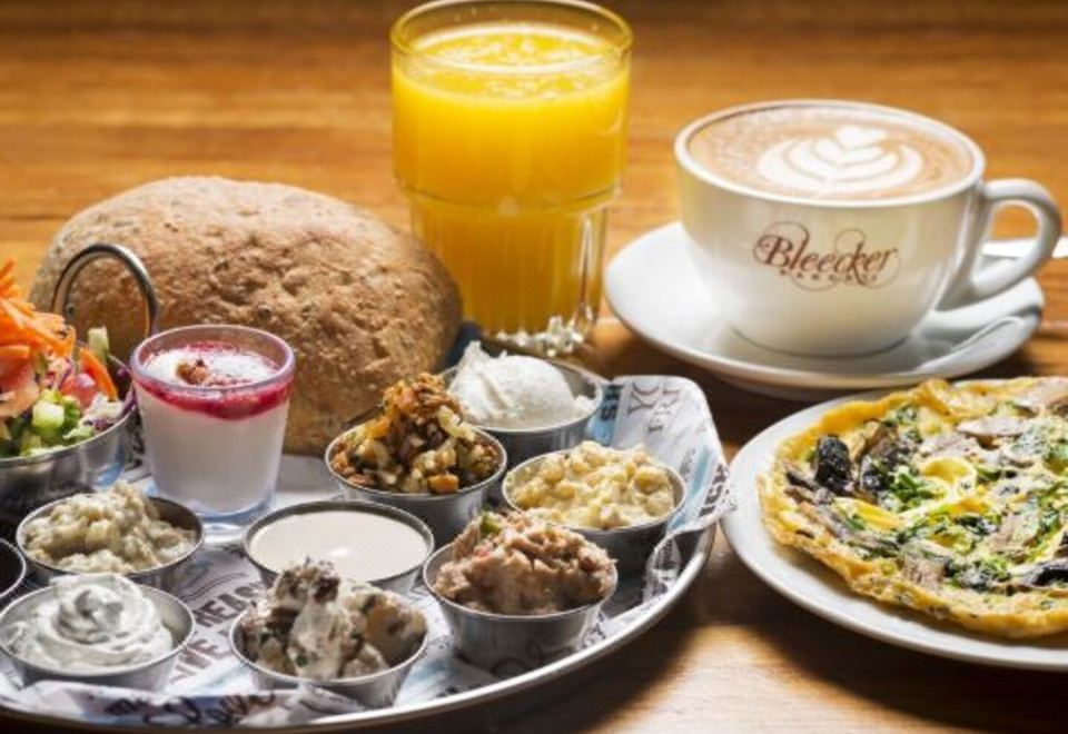 2. 카멜라 부티크 ..