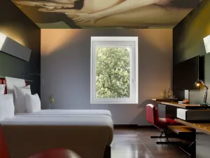 The Hotel Lucerne, Autograph Collection
