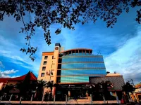 ロスイン ホテル ヨギャカルタ Bantul Inline Skating Ring周辺のホテル