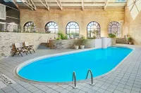 Delta Hotels London Armouries - Pool