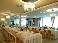 Hotel Fajkier - ที่มีสระว่ายน้ำ