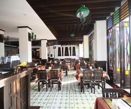 Dee Andaman Hotel
