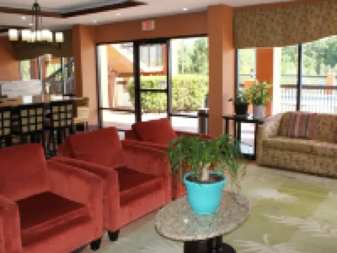 Home Town Inn & Suites Hotels in Crestview