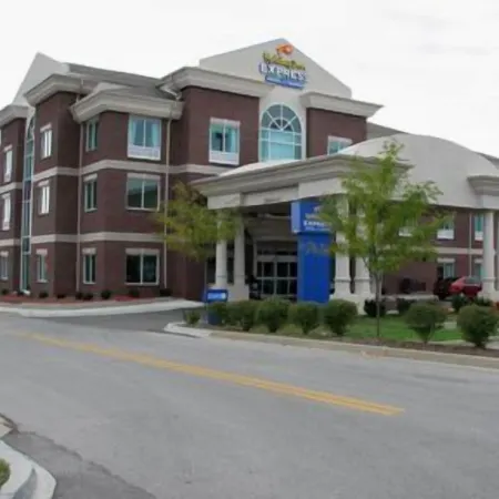 Holiday Inn Express & Suites FRANKFORT by IHG