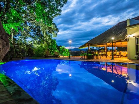 La Roca Guest House