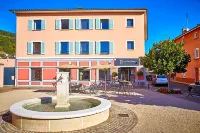 Le Place Neuve Hotel di Montromant