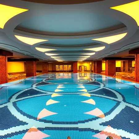 Royal Holiday Palace