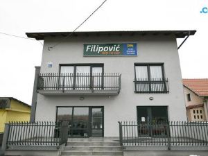Filipovic Rent a Car & Apartments