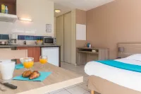 Comfort Aparthotel Nantes La Beaujoire Hôtels à : Sainte-Luce-sur-Loire