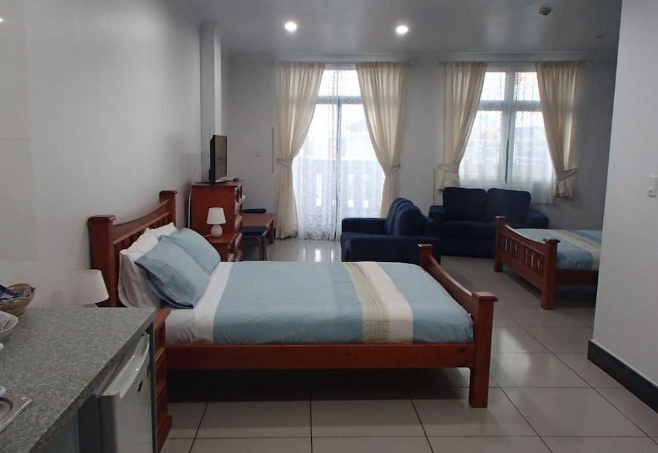 Tungi Colonnade Hotel - Housity
